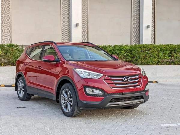 Hyundai Santa Fe 2016 GCC Mint Condition With Beige Interior Super 7 Seater Family SUV