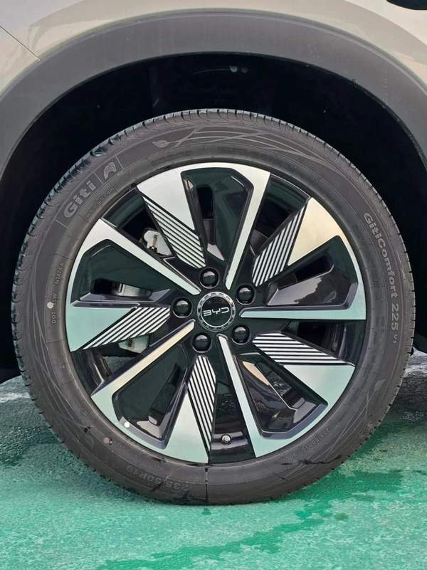 BYD SONG PLUS 605KM EV