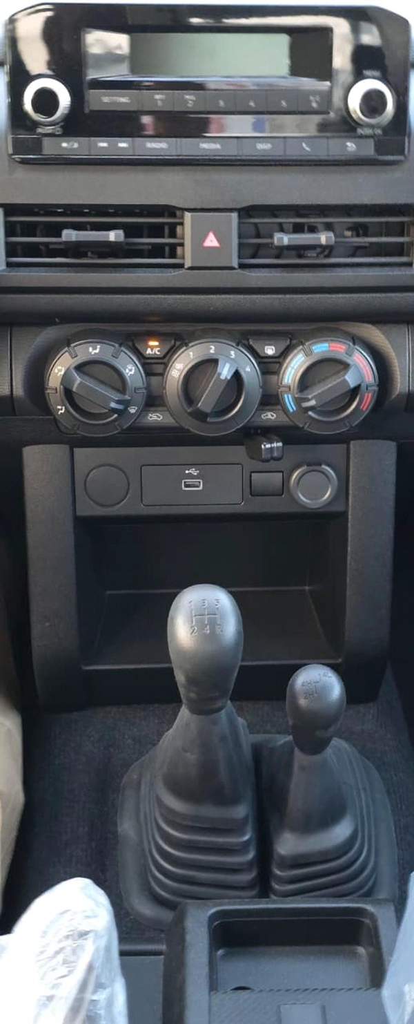 Mitsubishi L200 GLX 2.4L