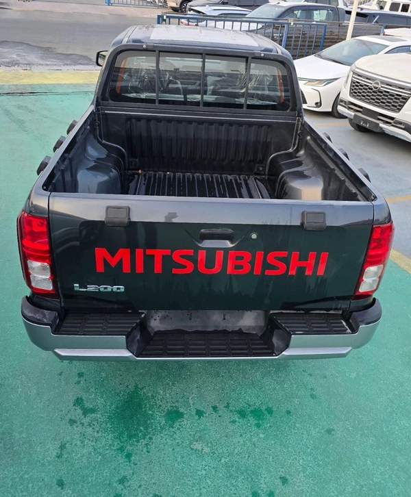 Mitsubishi L200 GLX 2.4L