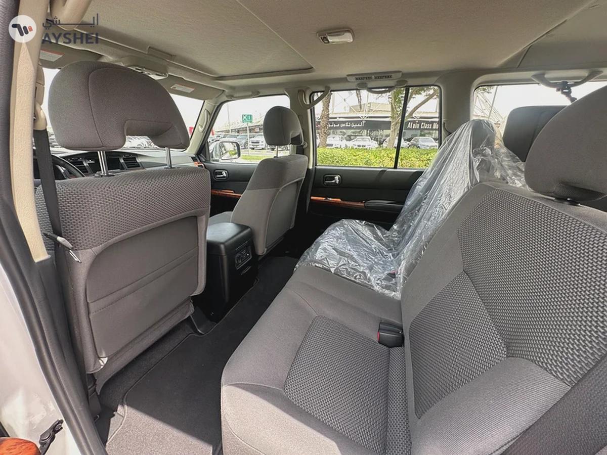 Nissan Safari الأسطورة GCC 2024 5 years warranty( Manual Transmission)-5-5