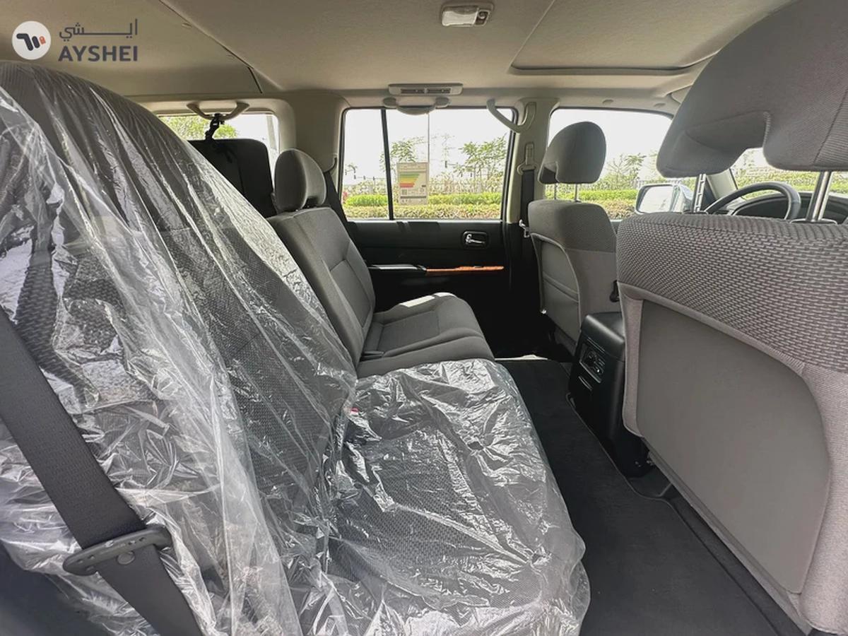 Nissan Safari الأسطورة GCC 2024 5 years warranty( Manual Transmission)-8-8