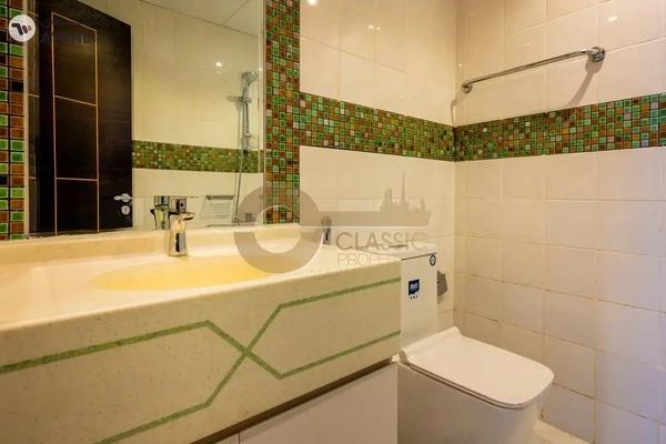 Lake View / New Furniture & Appliances / Upgraded