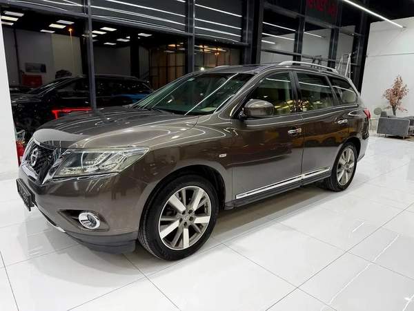 Nissan Pathfinder SV 2016 GCC Specs - original paint