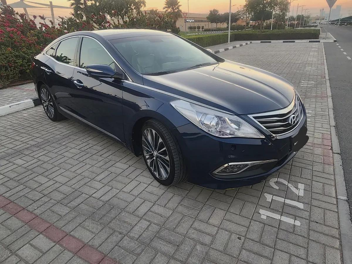 Hyundai Azera 2015 Panoramic sunroof V6 3.0L|| GCC specs || well maintained-0-0