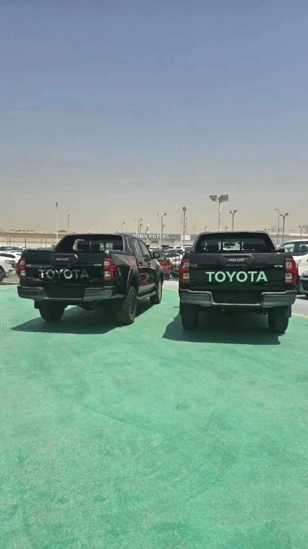 Toyota Hilux ADVENTURE 4.0L V6 PETROL 2025 GCC