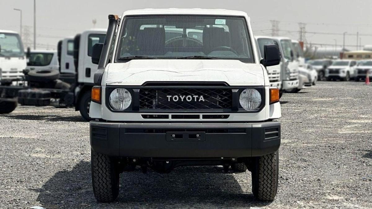 Toyota Land Cruiser Pick Up Land cruiser DOUBLE CABIN lc79 4.2L DIESEL V6 MY2025 FOR EXPORT ONLY.-2-2