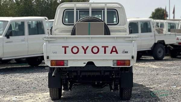 Toyota Land Cruiser Pick Up Land cruiser DOUBLE CABIN lc79 4.2L DIESEL V6 MY2025 FOR EXPORT ONLY.