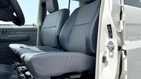 Toyota Land Cruiser Pick Up Land cruiser DOUBLE CABIN lc79 4.2L DIESEL V6 MY2025 FOR EXPORT ONLY.