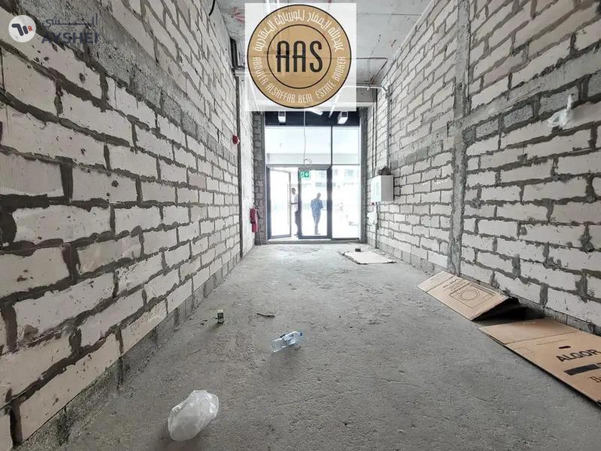 Chiller Free / With 60 Days Free / Shop Available Front Of Biggest Parking / Call For More Details-1-landscape