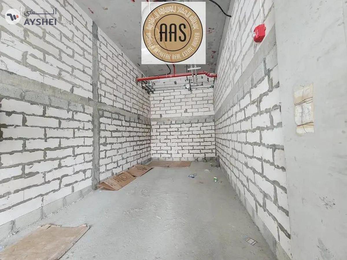 Chiller Free / With 60 Days Free / Shop Available Front Of Biggest Parking / Call For More Details-3-3