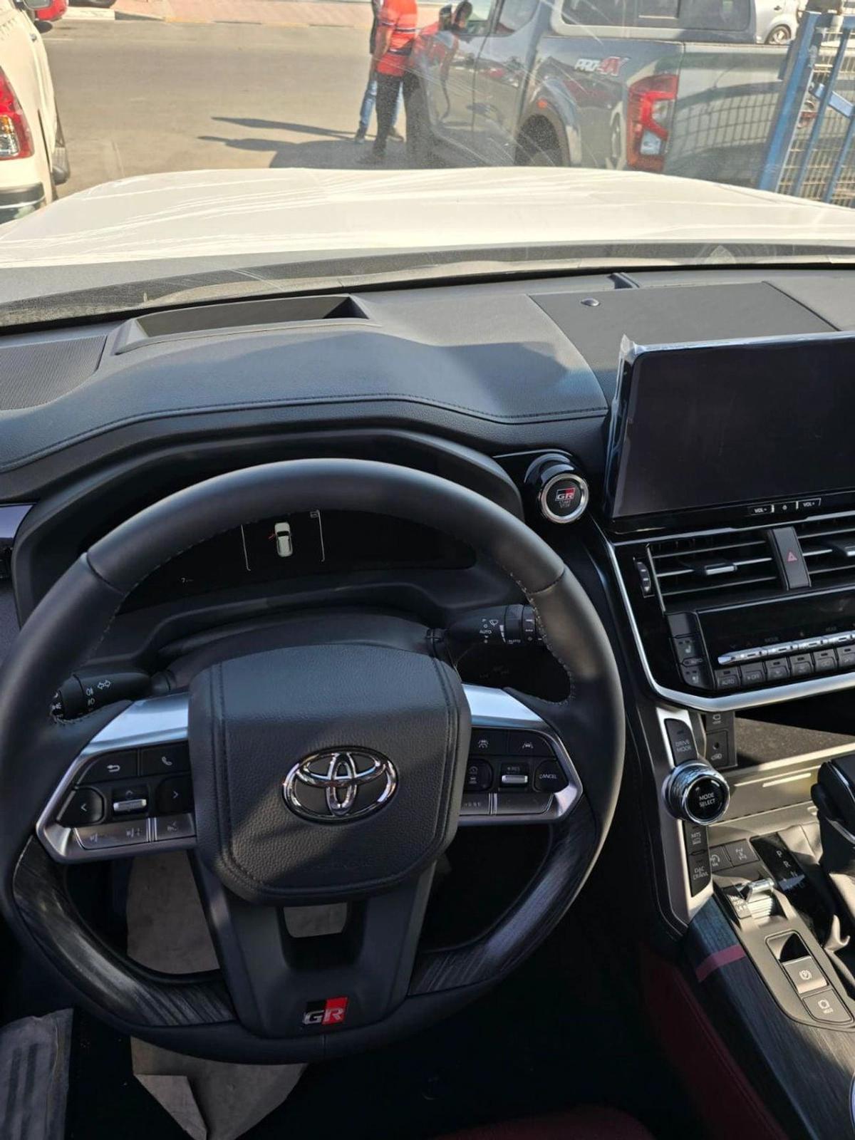 Toyota Land Cruiser TOYOTA LAND CRUISER GR 2026 MODEL-9-9