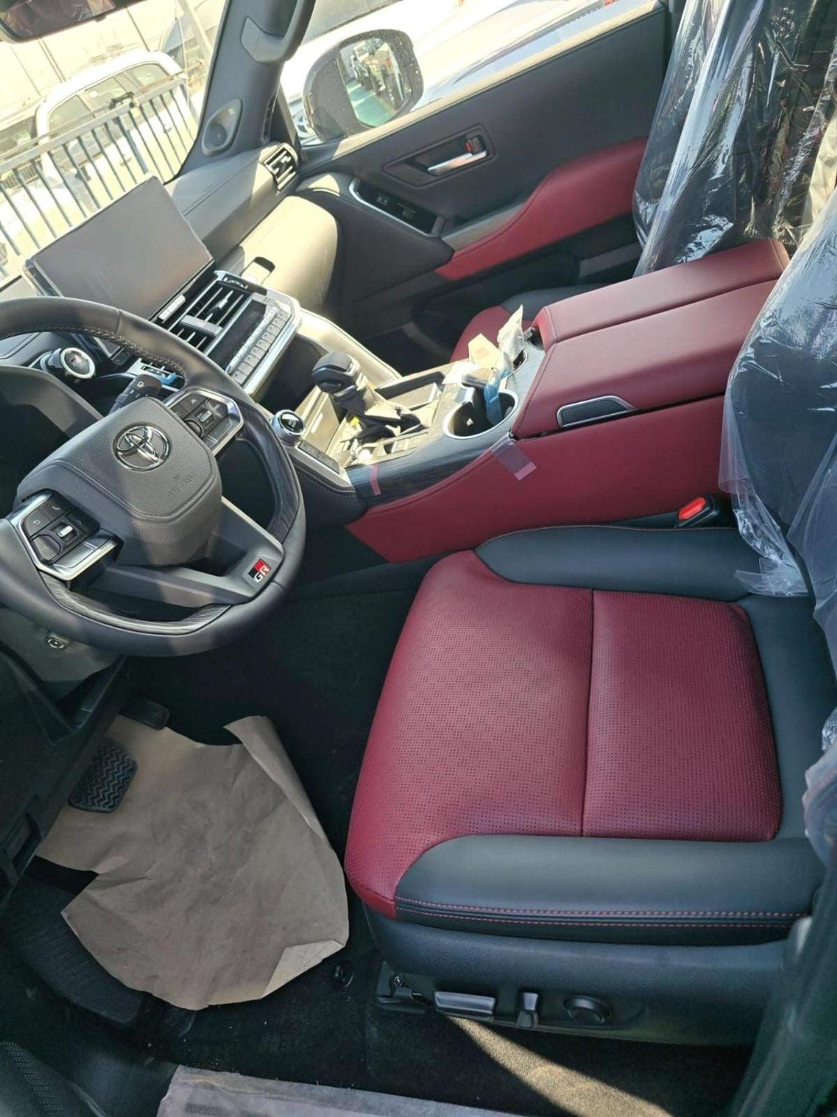 Toyota Land Cruiser TOYOTA LAND CRUISER GR 2026 MODEL-13-13