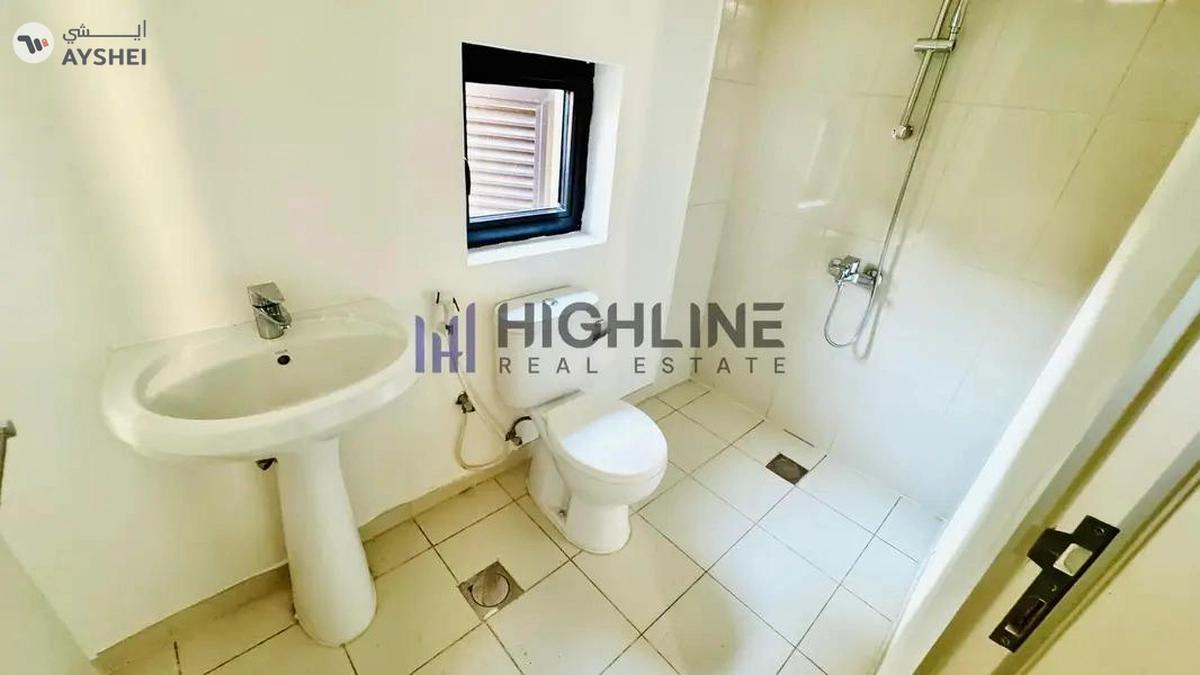 Modern 3 Bedroom Villa in Damac Hills-11-11