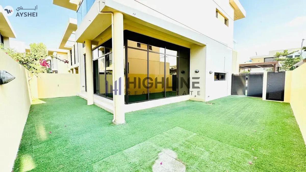 Modern 3 Bedroom Villa in Damac Hills-0-landscape