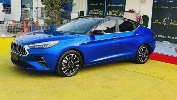 JAC J7 Luxury 2023 - GCC Specs - Pristine Condition