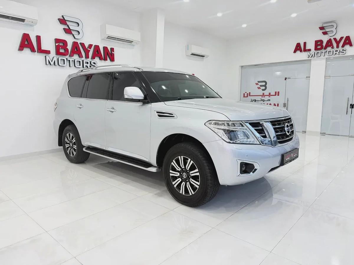 نيسان باترول SE V6 فضي / اسود خليجي Nissan Patrol SE V6 2018 - GCC Specs - Excellent Condition-0-0