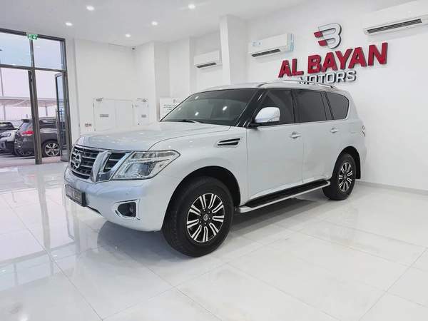 نيسان باترول SE V6 فضي / اسود خليجي Nissan Patrol SE V6 2018 - GCC Specs - Excellent Condition