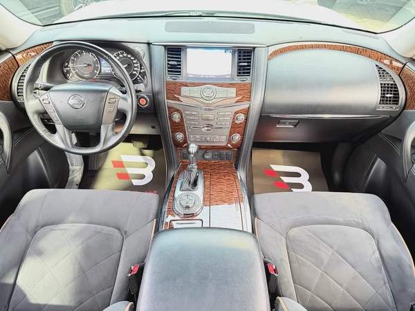 نيسان باترول SE V6 فضي / اسود خليجي Nissan Patrol SE V6 2018 - GCC Specs - Excellent Condition