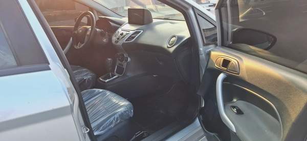 فورد فيستا 2012 خليجي بحالة ممتازة