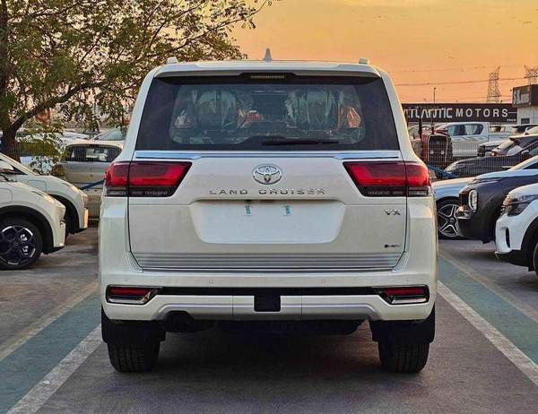 Toyota Land Cruiser VX HYBRID / 3.5L V6 PETROL / RADAR / BIG DVD / JBL SPKRS / LETAHER WITH MEMORY SEATS (CODE # VXH25)