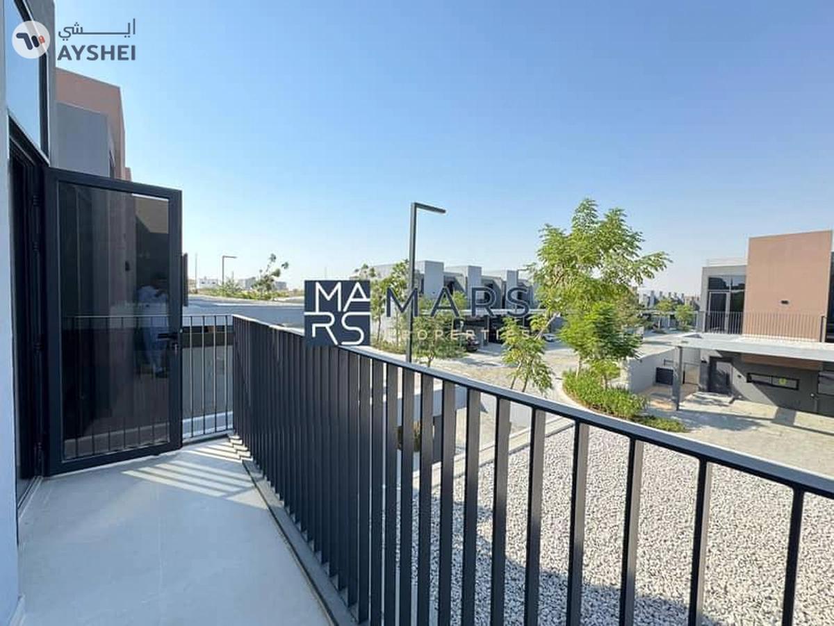 | Ready to Move | Luxury Villa | Green Community-21-21