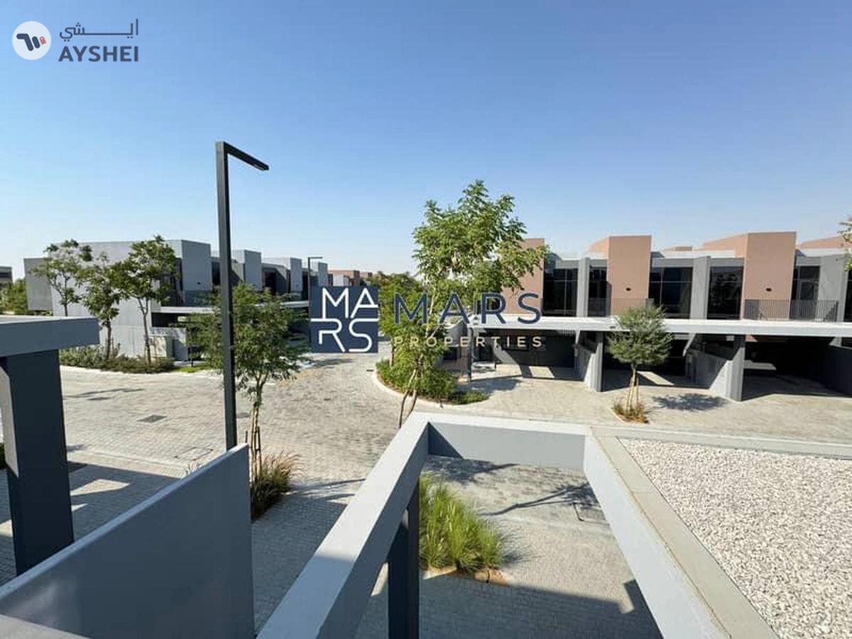 | Ready to Move | Luxury Villa | Green Community-22-22