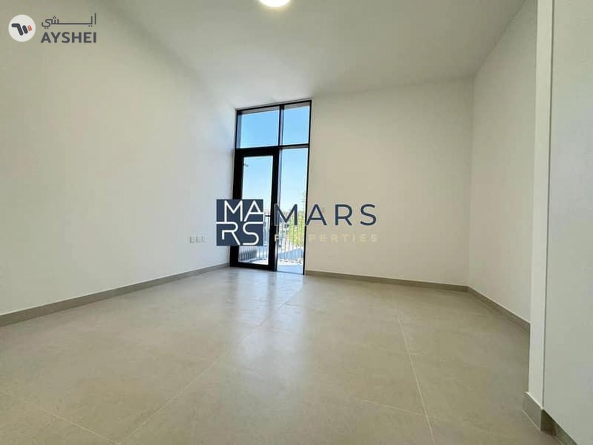 | Ready to Move | Luxury Villa | Green Community-25-25