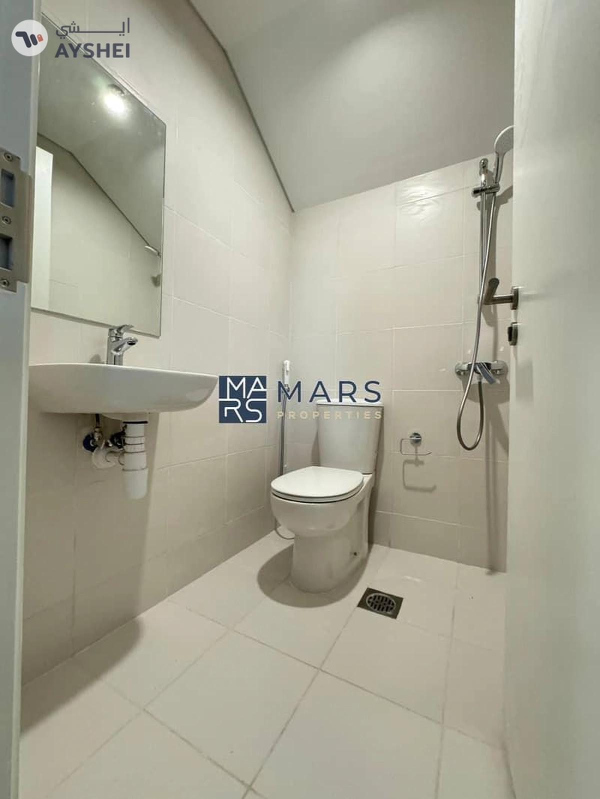 | Ready to Move | Luxury Villa | Green Community-5-5