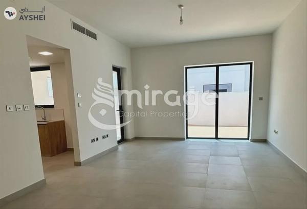 TOWNHOUSE FOR SALE IN NOYA 1, NOYA