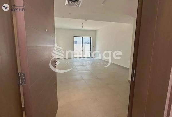 TOWNHOUSE FOR SALE IN NOYA 1, NOYA