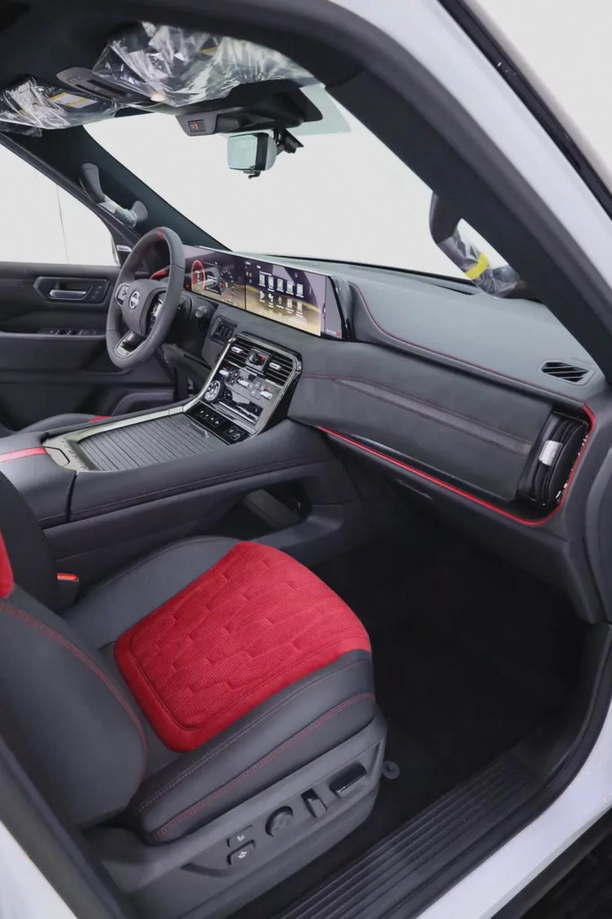 NISSAN ARMADA NISMO 2026 FULLY LOADED WITH CAPTAIN SEATS + FULLY LOADED-7-7