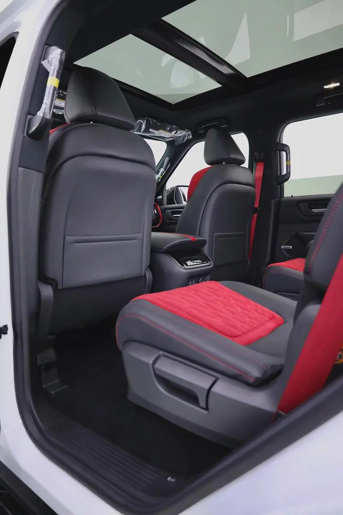NISSAN ARMADA NISMO 2026 FULLY LOADED WITH CAPTAIN SEATS + FULLY LOADED-11-11