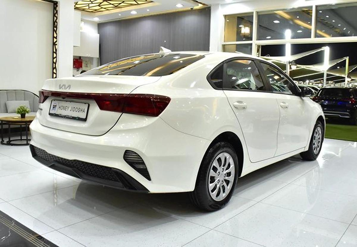 KIA Cerato ( 2022 Model ) in White Color GCC Specs-1-1