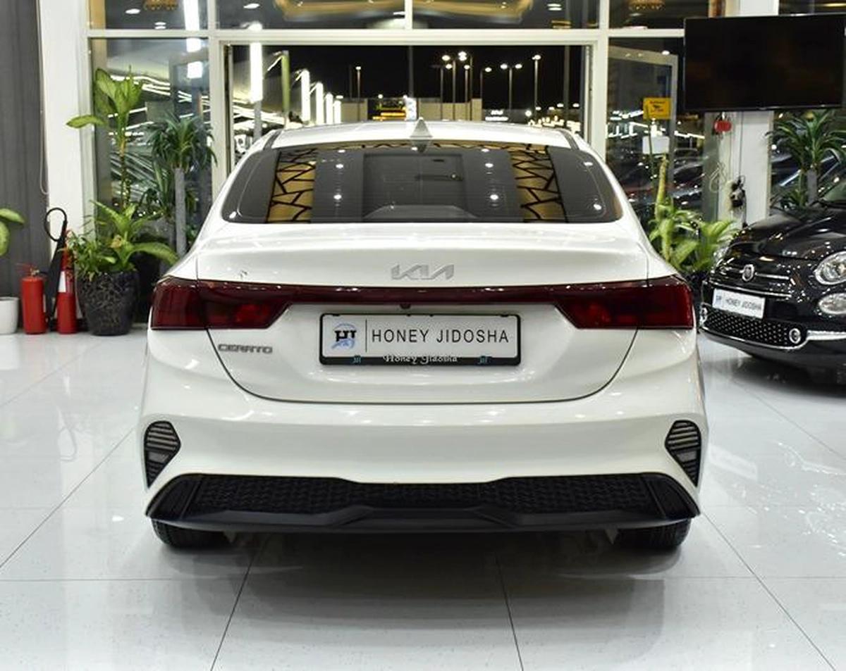 KIA Cerato ( 2022 Model ) in White Color GCC Specs-5-5