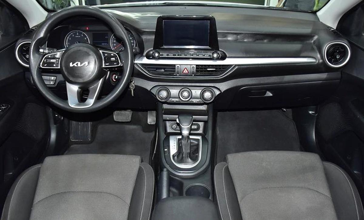 KIA Cerato ( 2022 Model ) in White Color GCC Specs-6-6