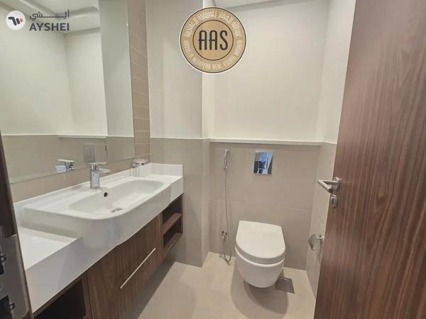 Huge size 1bhk 2baths in 95k balcony wardrobes 1parking free