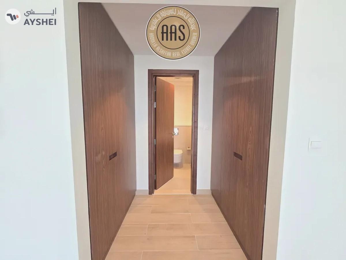 Huge size 1bhk 2baths in 95k balcony wardrobes 1parking free-4-4