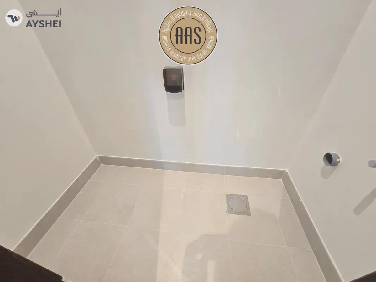 Huge size 1bhk 2baths in 95k balcony wardrobes 1parking free-7-7