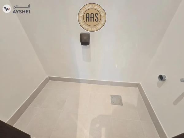 Huge size 1bhk 2baths in 95k balcony wardrobes 1parking free