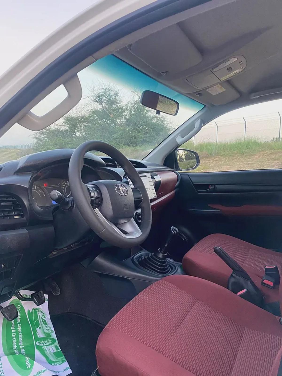 Toyota Hilux Double Cab GLX 2018 GCC Specs-7-7