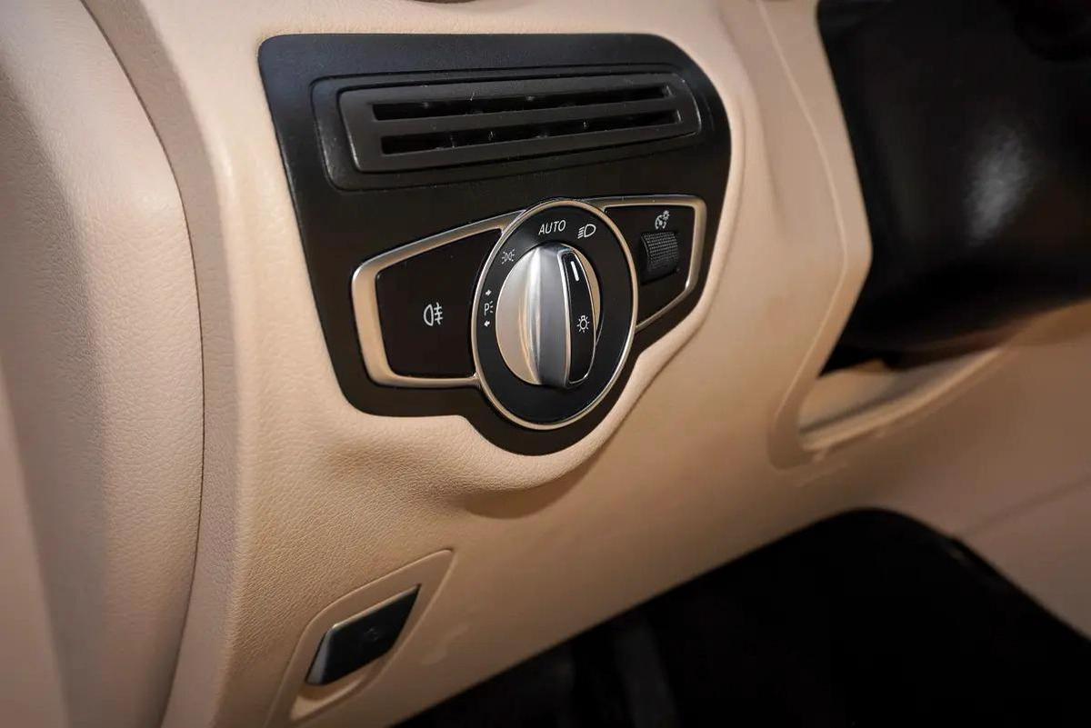 1,508 AED Monthly II Mercedes GLC300 II 0% Down Payment II Still Under Warranty to 2027-6-6