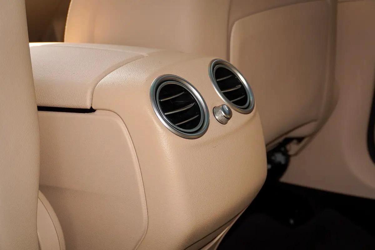 1,508 AED Monthly II Mercedes GLC300 II 0% Down Payment II Still Under Warranty to 2027-16-16