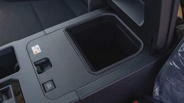 Toyota Prado TXL 1 2.4L petrol AT 2026