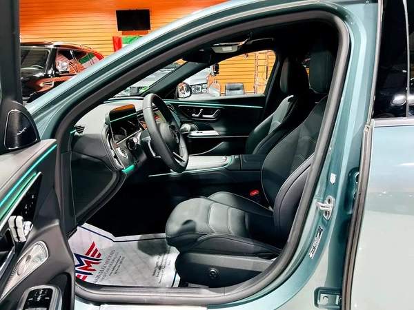 Mercedes-Benz E-Class E 300