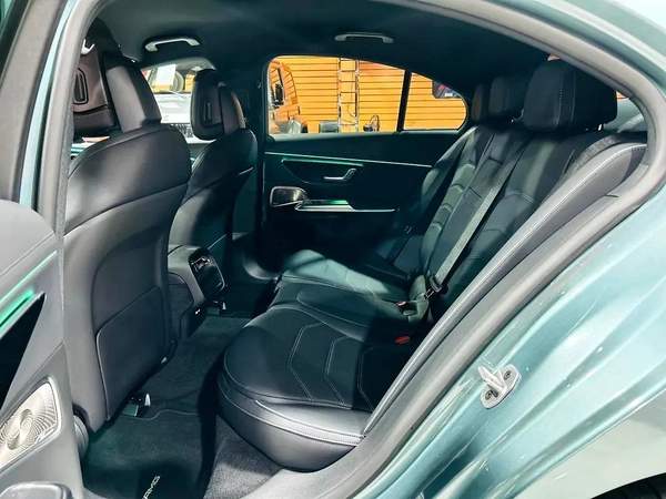 Mercedes-Benz E-Class E 300