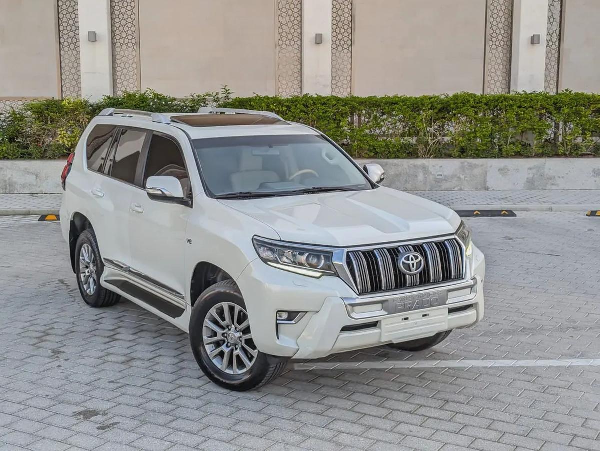 TOYOTA PRADO 2019 VXR TOP FULL OPTION GCC V6 4.0L IN EXCELLENT CONDITION-0-0