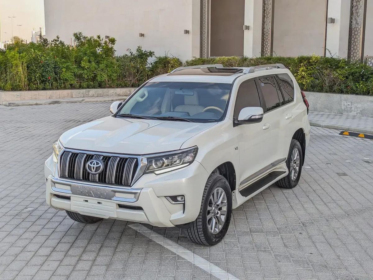 TOYOTA PRADO 2019 VXR TOP FULL OPTION GCC V6 4.0L IN EXCELLENT CONDITION-1-1