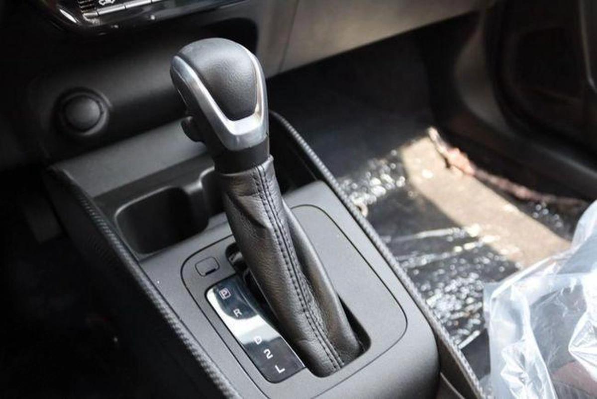 Suzuki Fronx GL 1.5 PETROL AT-3-3