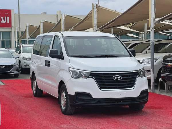 2020 | Hyundai H1 | Automatic | 12 Seaters | Ref#948
